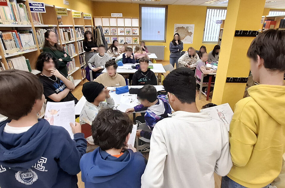 Charla/Taller conducida por alumnos de 1º del CFGS de Cómic en la Biblioteca Pública de Ávila