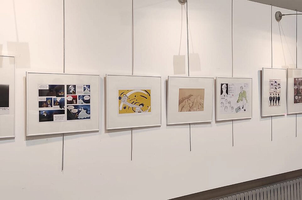 EXPOSICIÓN “DE_FORMACIONES”  POR ALUMNOS DE LOS CICLOS DE ILUSTRACIÓN, FOTOGRAFÍA Y CÓMIC