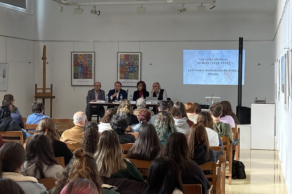 PRESENTACIÓN DEL LIBRO «LA PRIMERA GENERACIÓN DE ARTES Y OFICIOS (1950-70)»